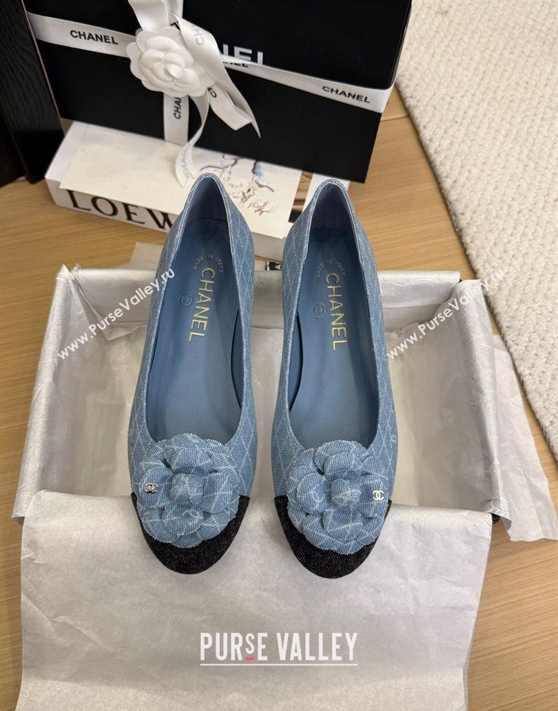 Chanel Quilted Denim Ballet Flats with Camellia Bloom Charm Light Blue 2025 CH101716 (MD-250415143)
