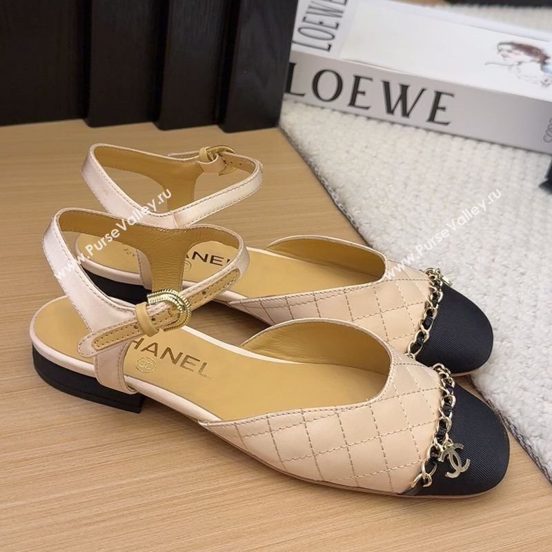 Chanel Quilted Fabric Grosgrain Flat Sandals with Chain Beige 2025 CH041617 (MD-250416115)