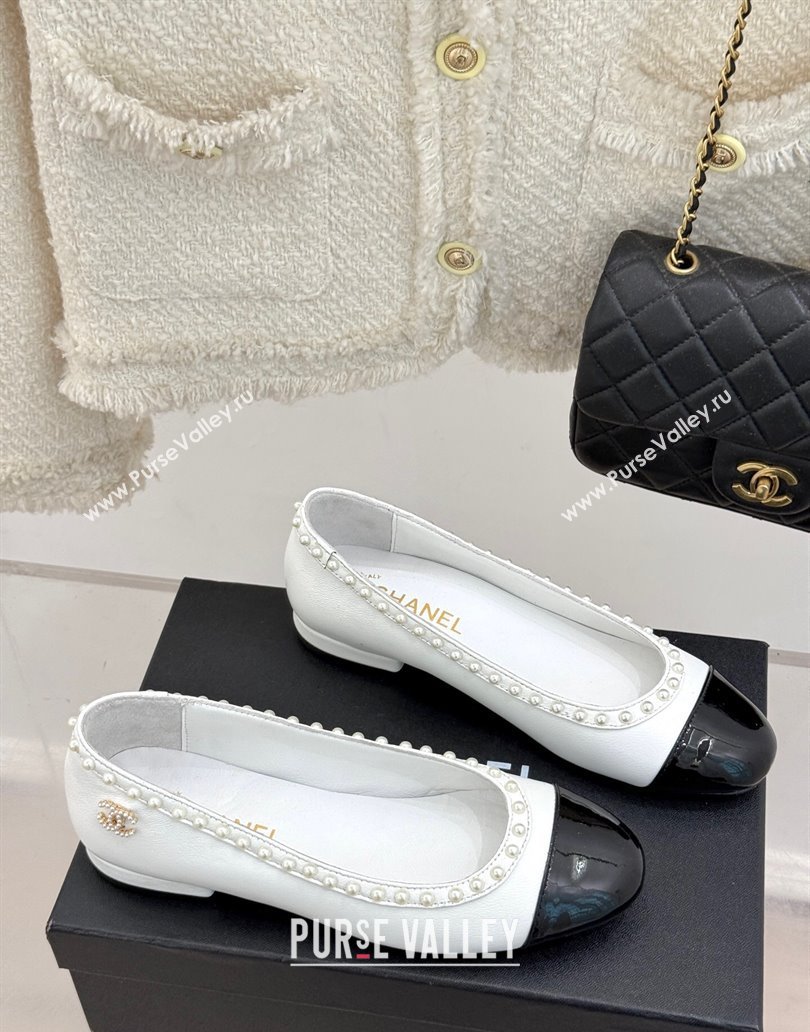 Chanel Lambskin Patent Calfskin Ballet Flats with Pearls White 2025 CH041609 (MD-250416064)