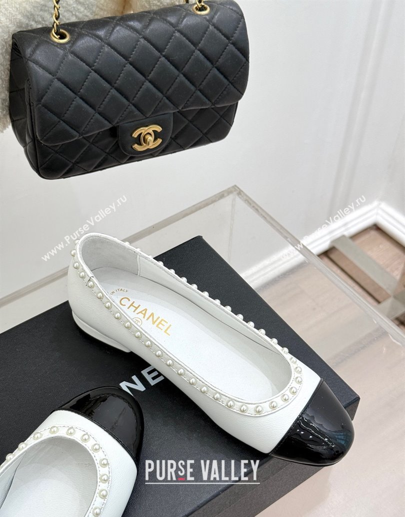 Chanel Lambskin Patent Calfskin Ballet Flats with Pearls White 2025 CH041609 (MD-250416064)