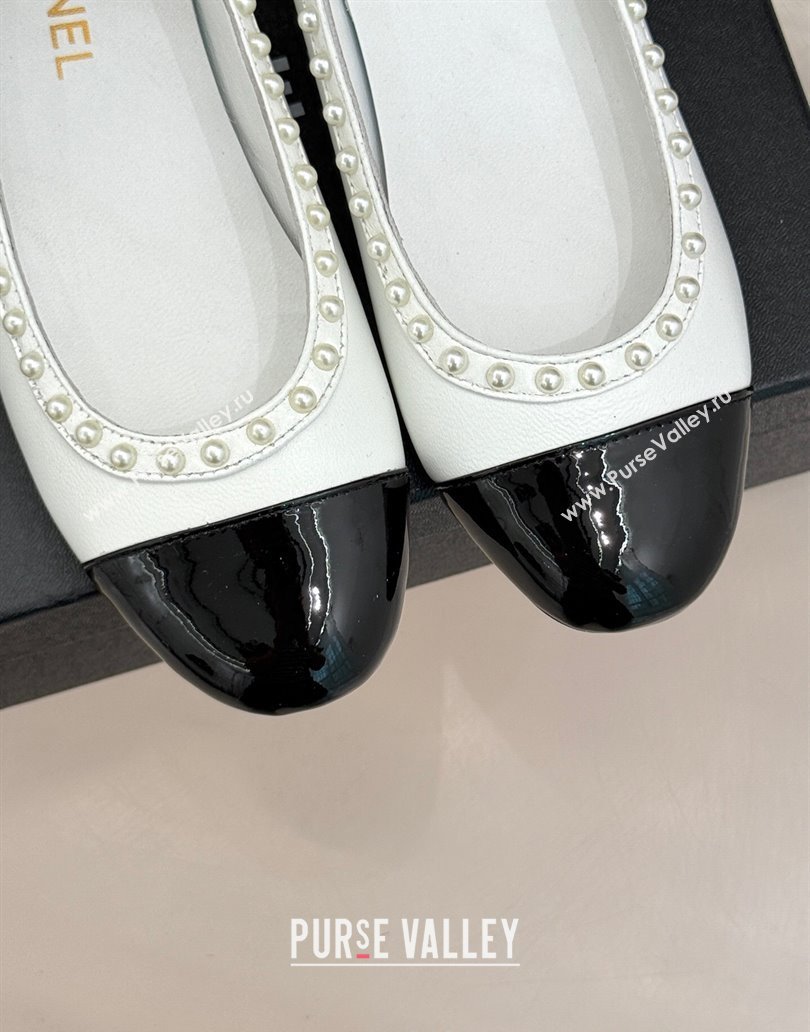 Chanel Lambskin Patent Calfskin Ballet Flats with Pearls White 2025 CH041609 (MD-250416064)