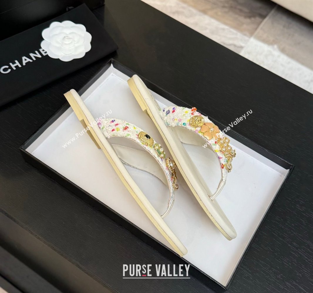 Chanel Tweed Flat Thong Slide Sandals with Charm White 2025 G46304 (MD-250416136)