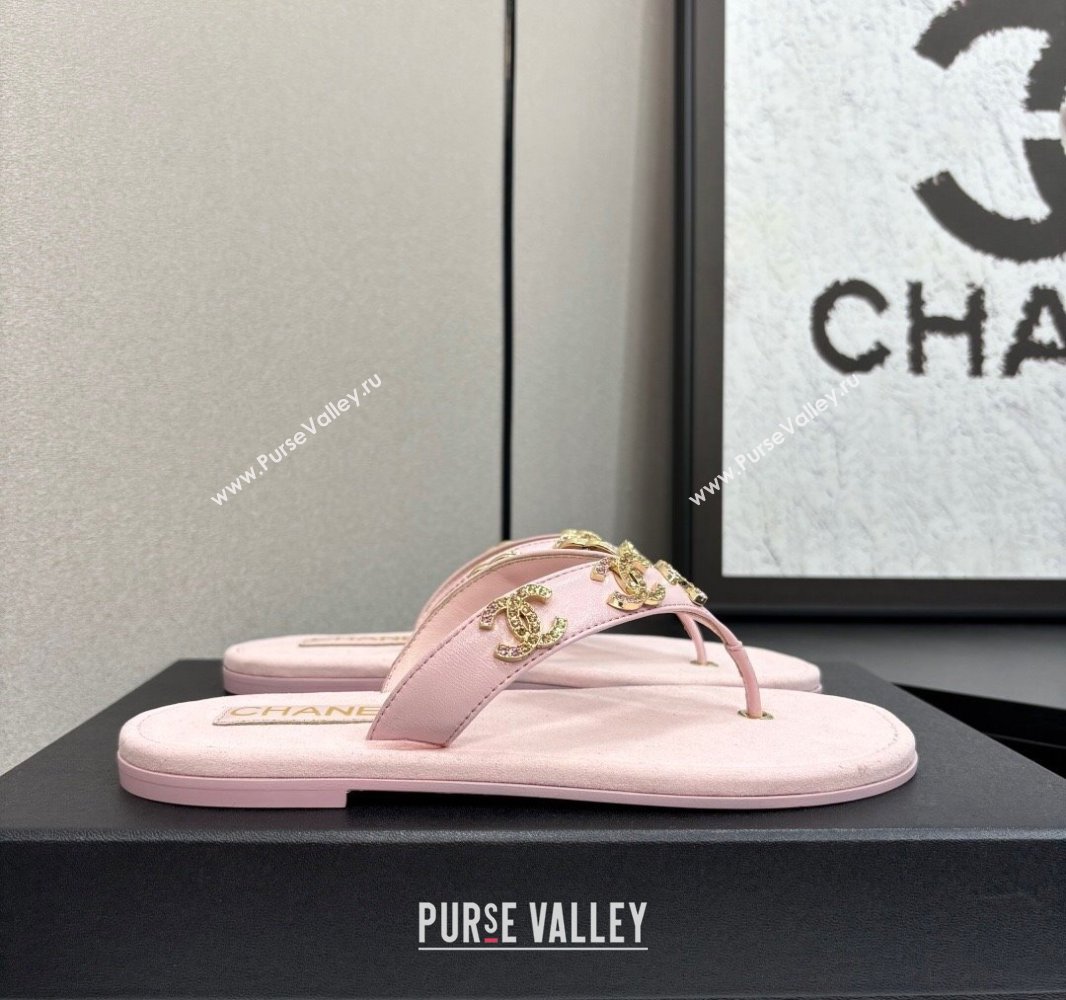 Chanel Lambskin Flat Slide Thong Sandals with CC Charm Light Pink 2025 CH041621 (MD-250416156)