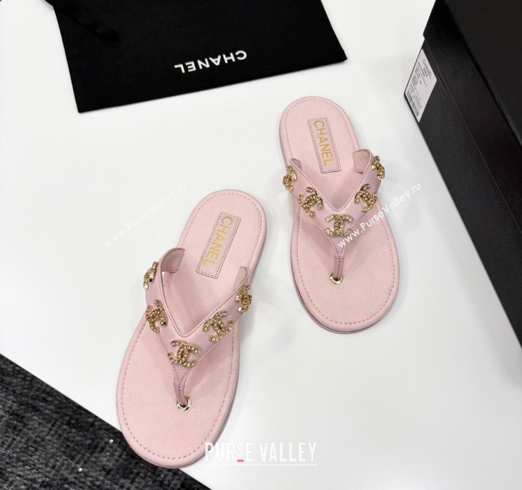 Chanel Lambskin Flat Slide Thong Sandals with CC Charm Light Pink 2025 CH041621 (MD-250416156)