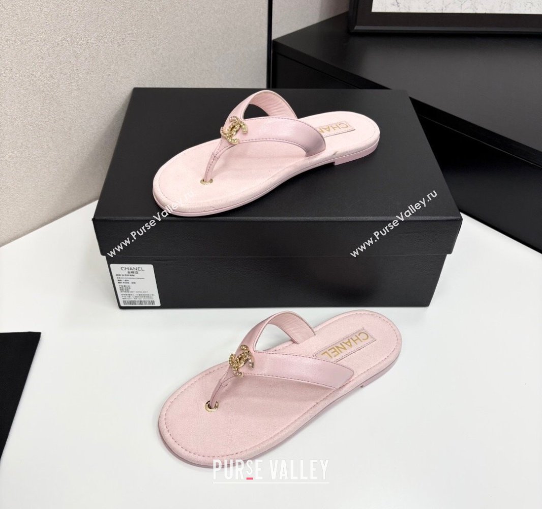 Chanel Lambskin Flat Slide Thong Sandals with Strass CC Light Pink 2025 CH041621 (MD-250416163)
