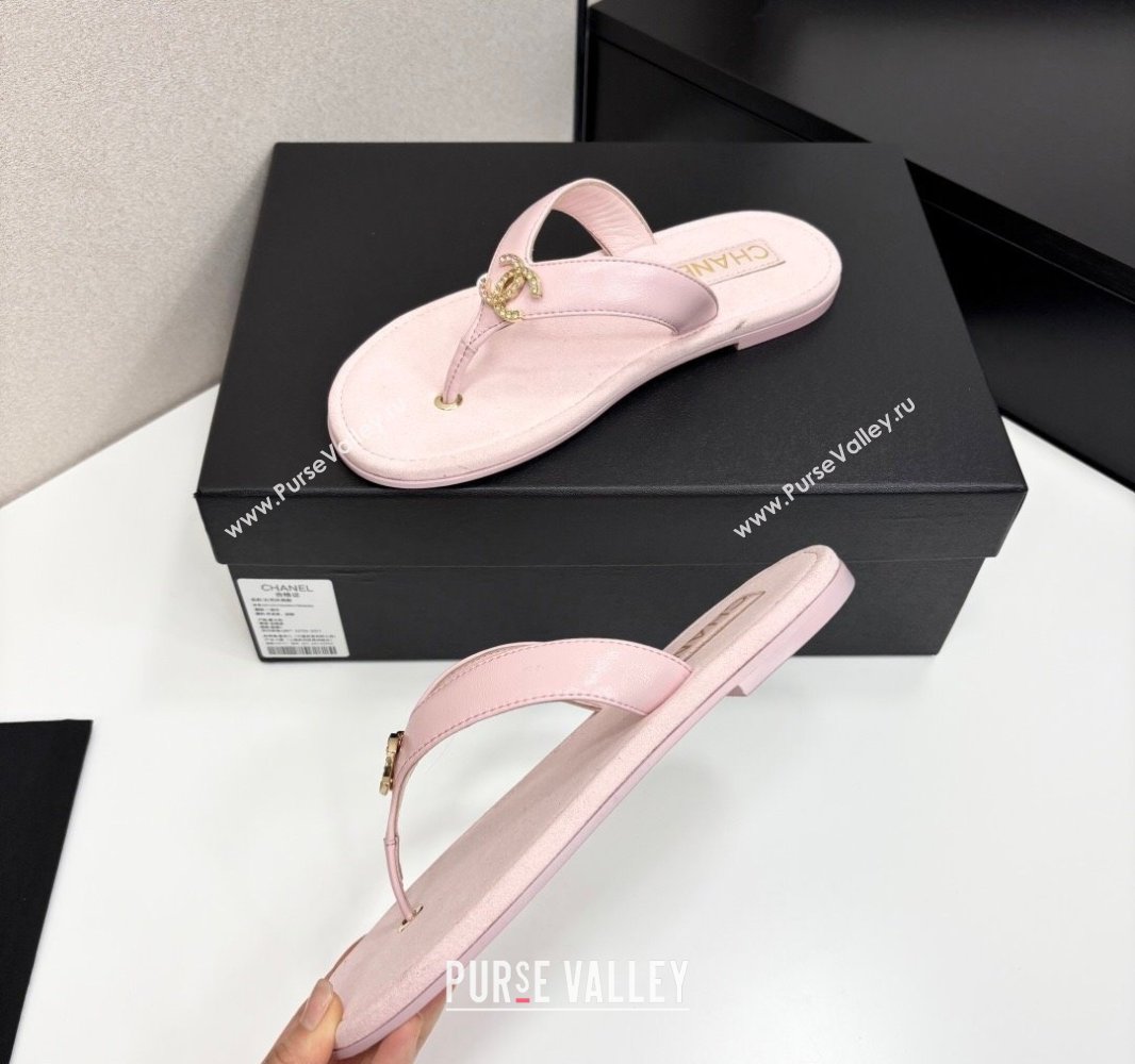 Chanel Lambskin Flat Slide Thong Sandals with Strass CC Light Pink 2025 CH041621 (MD-250416163)
