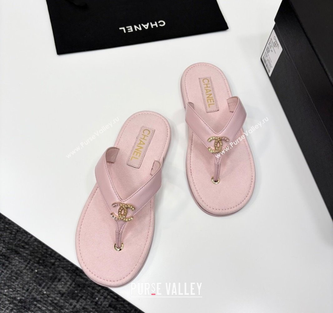 Chanel Lambskin Flat Slide Thong Sandals with Strass CC Light Pink 2025 CH041621 (MD-250416163)