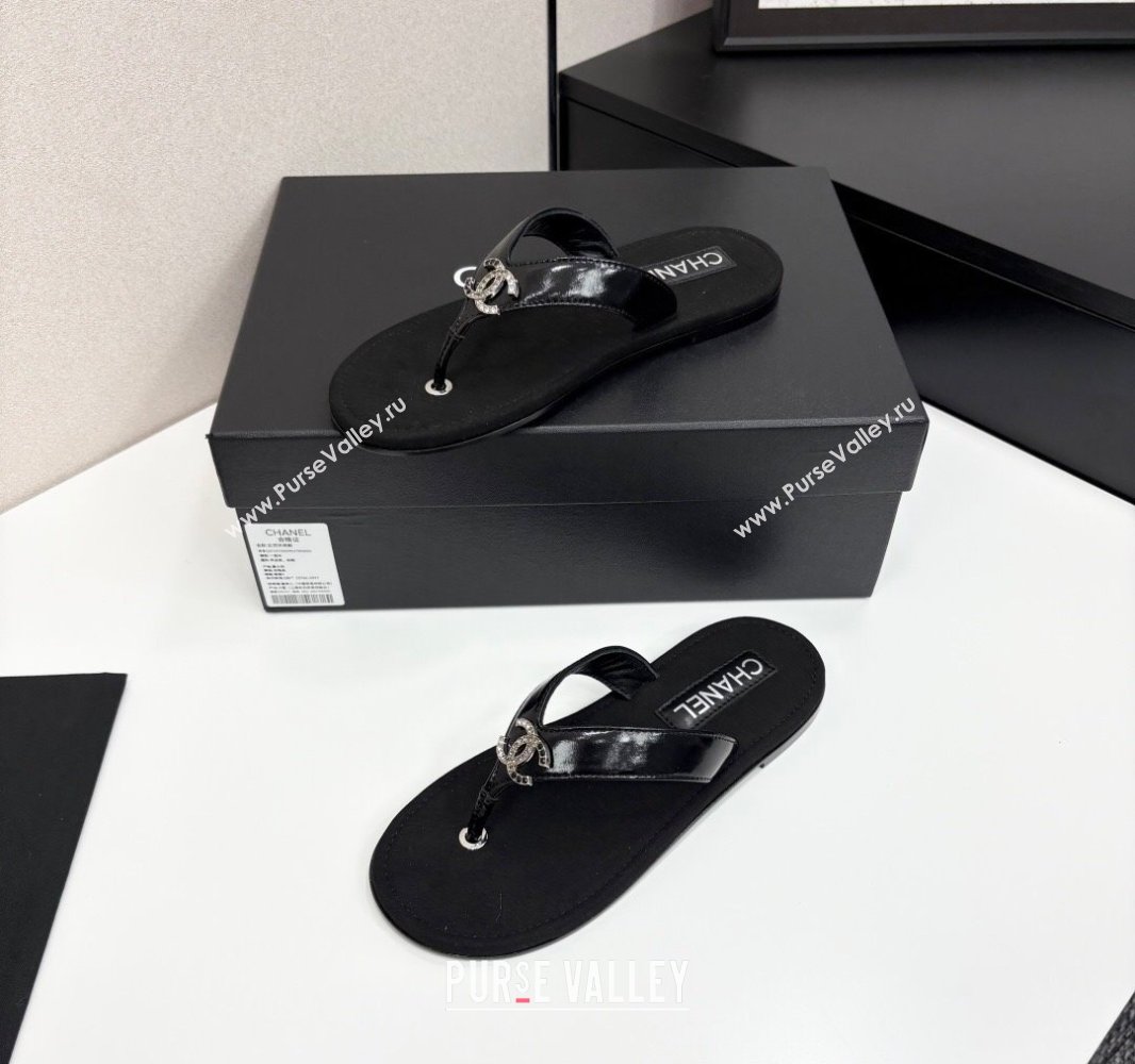 Chanel Lambskin Flat Slide Thong Sandals with Strass CC Black 2025 CH041621 (MD-250416165)