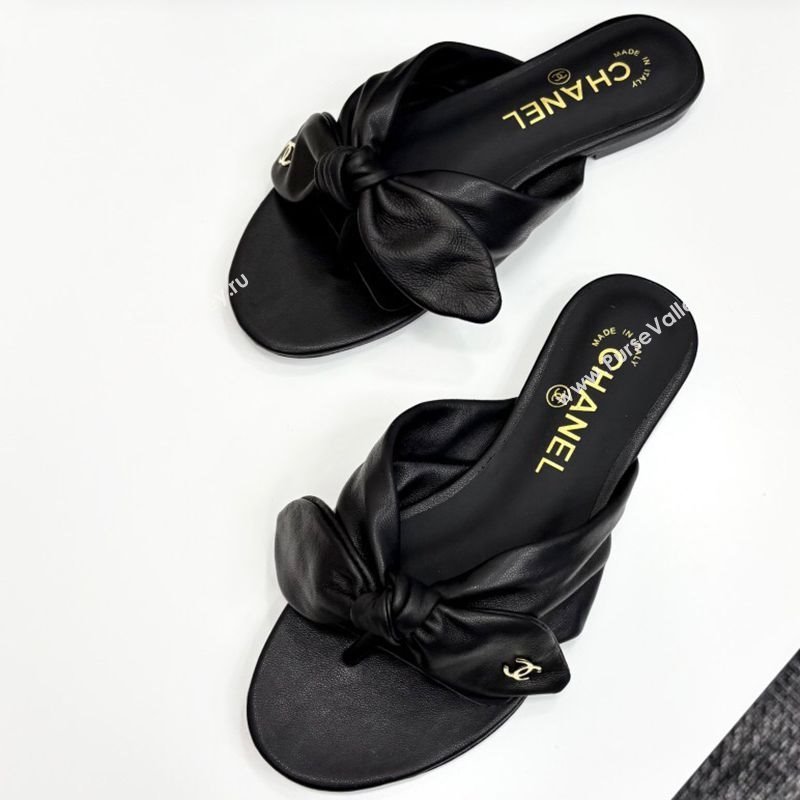Chanel Lambskin Flat Thong Slide Sandals with Bow Black 2025 CH041705 (MD-250417014)