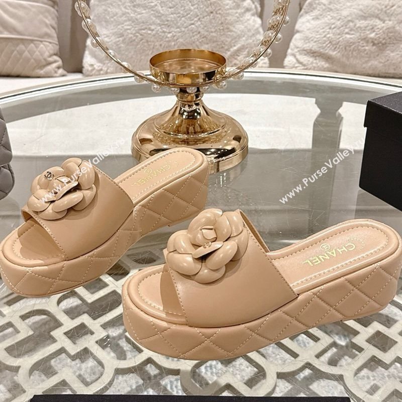 Chanel Lambskin Platform Wedge Slides Sandal 7cm with Camellia Beige 2025 CH041710 (MD-250417037)