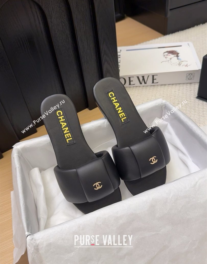 Chanel Overlap Calfskin Flat Slides Sandal Black 2025 CH041615 (MD-250416105)