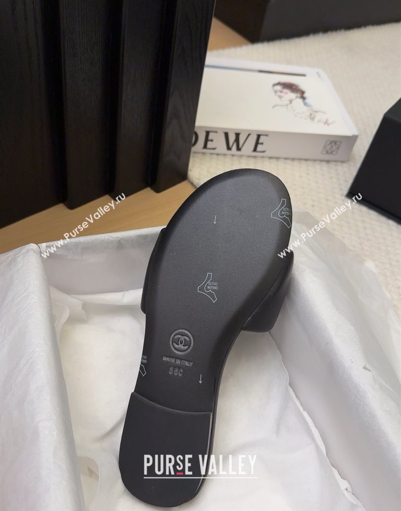 Chanel Overlap Calfskin Flat Slides Sandal Black 2025 CH041615 (MD-250416105)