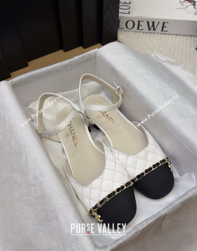 Chanel Quilted Fabric Grosgrain Flat Sandals with Chain White 2025 CH041617 (MD-250416114)