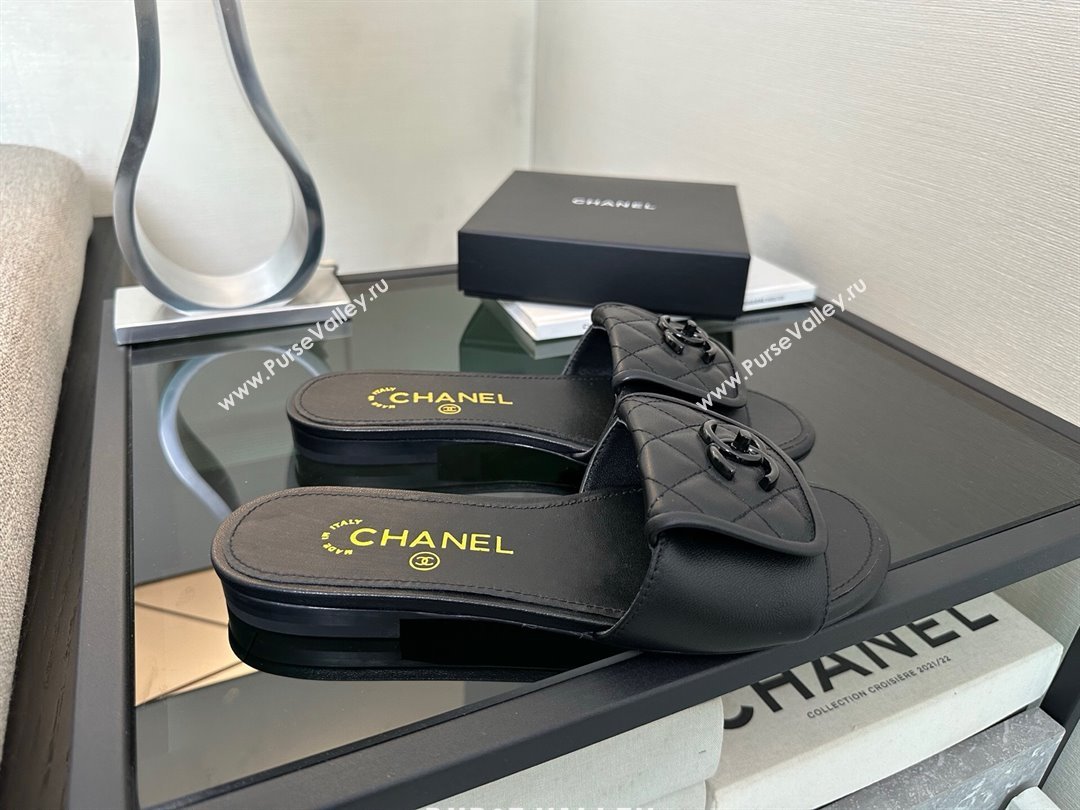 Chanel Quilted Lambskin Flat Slides Sandal with Foldover G45474 All Black 2025 (MD-250415092)