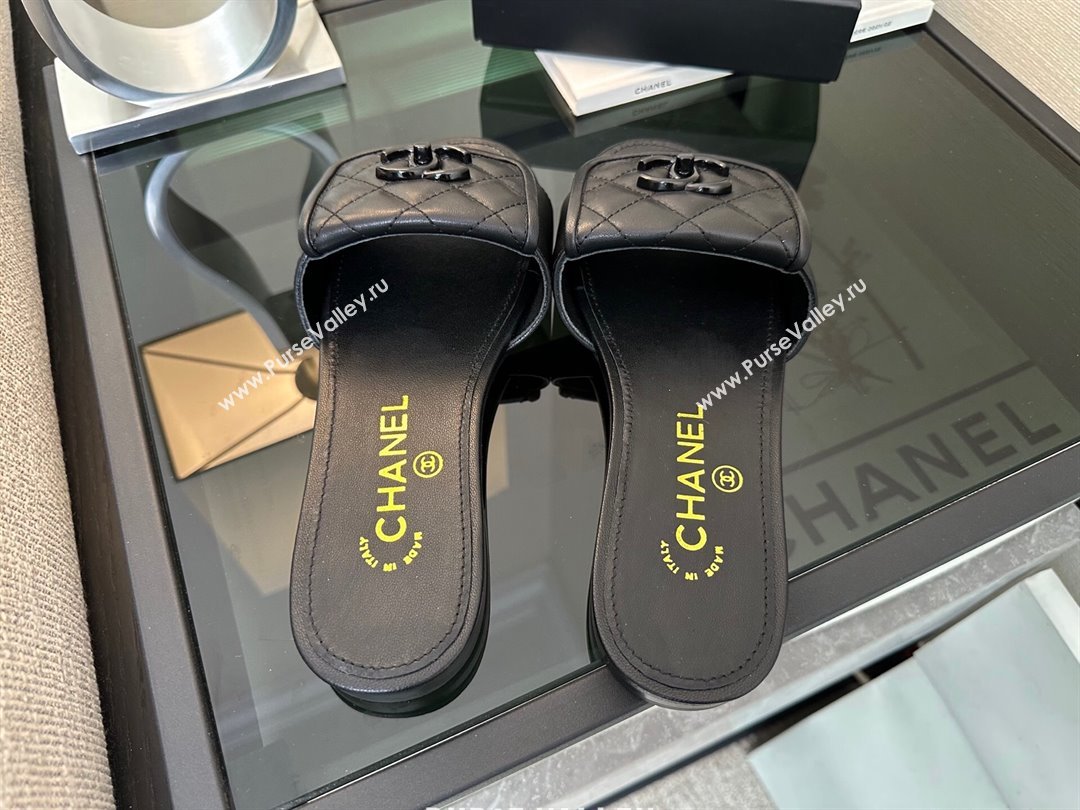 Chanel Quilted Lambskin Flat Slides Sandal with Foldover G45474 All Black 2025 (MD-250415092)
