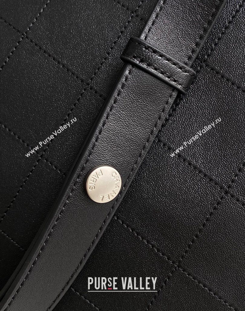 Chanel Large Bucket Bag in Shiny Lambskin AS5406 Black/Silver 2025 (yezi-250526093)