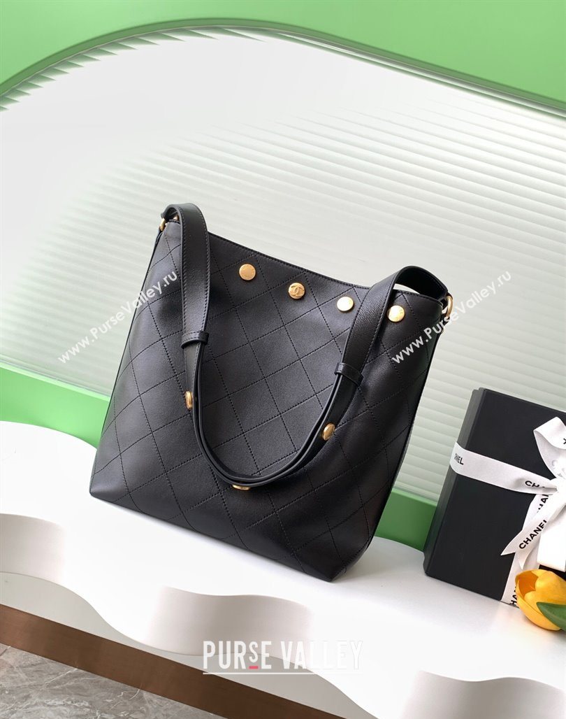 Chanel Large Bucket Bag in Shiny Lambskin AS5406 Black/Gold 2025 (yezi-250526092)