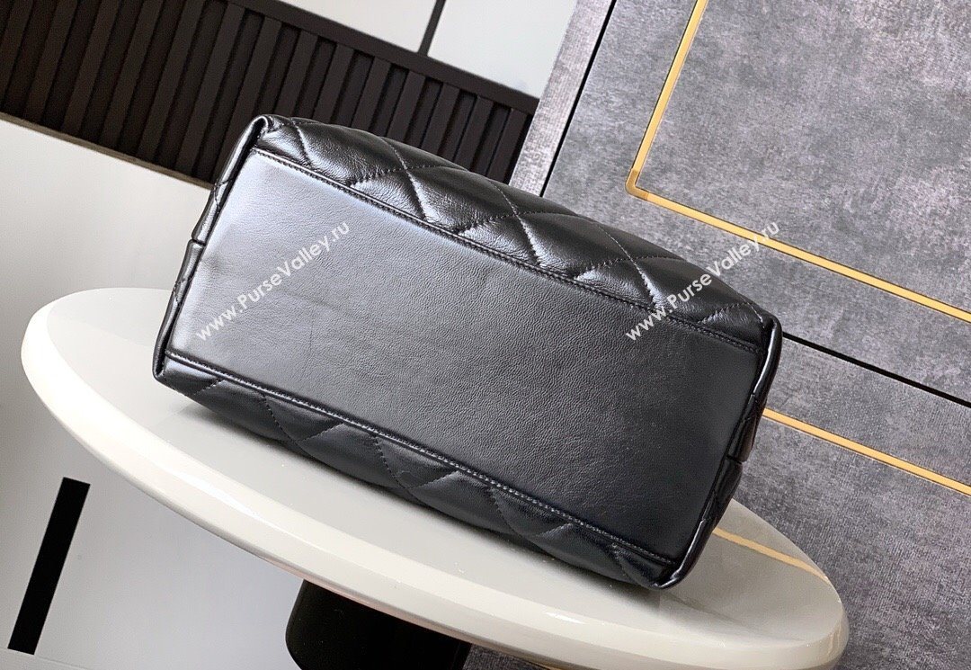 Chanel Quilted Lambskin Hobo Bag with Chain Buckle Black 2025 AS5411 (yezi-250526091)