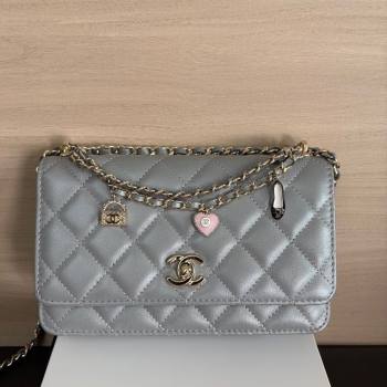 Chanel Pearly Lambskin on Chain with Logo Charm Grey 2025 AP4537 (yezi-250526027)
