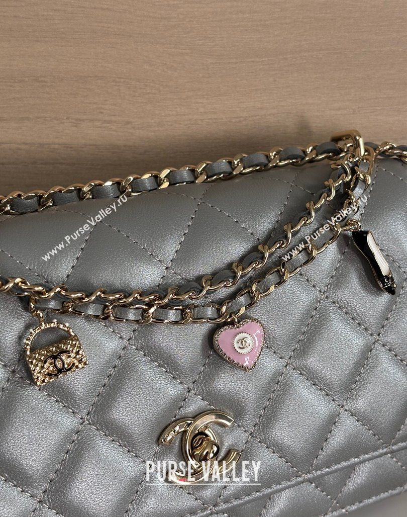 Chanel Pearly Lambskin on Chain with Logo Charm Grey 2025 AP4537 (yezi-250526027)