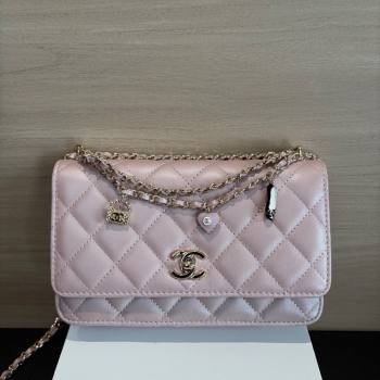 Chanel Pearly Lambskin on Chain with Logo Charm Pink 2025 AP4537 (yezi-250526028)