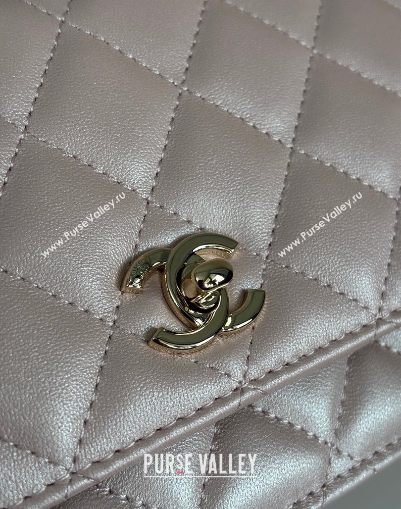 Chanel Pearly Lambskin on Chain with Logo Charm Pink 2025 AP4537 (yezi-250526028)