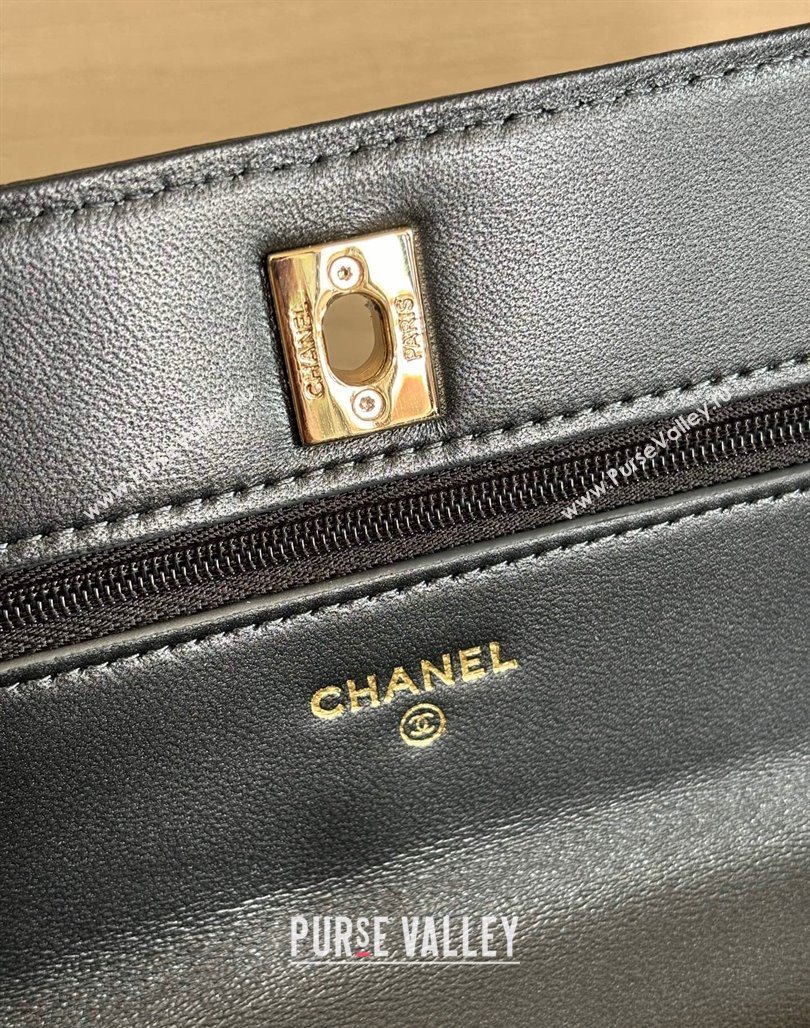 Chanel Pearly Lambskin on Chain with Logo Charm Black 2025 AP4537 (yezi-250526030)