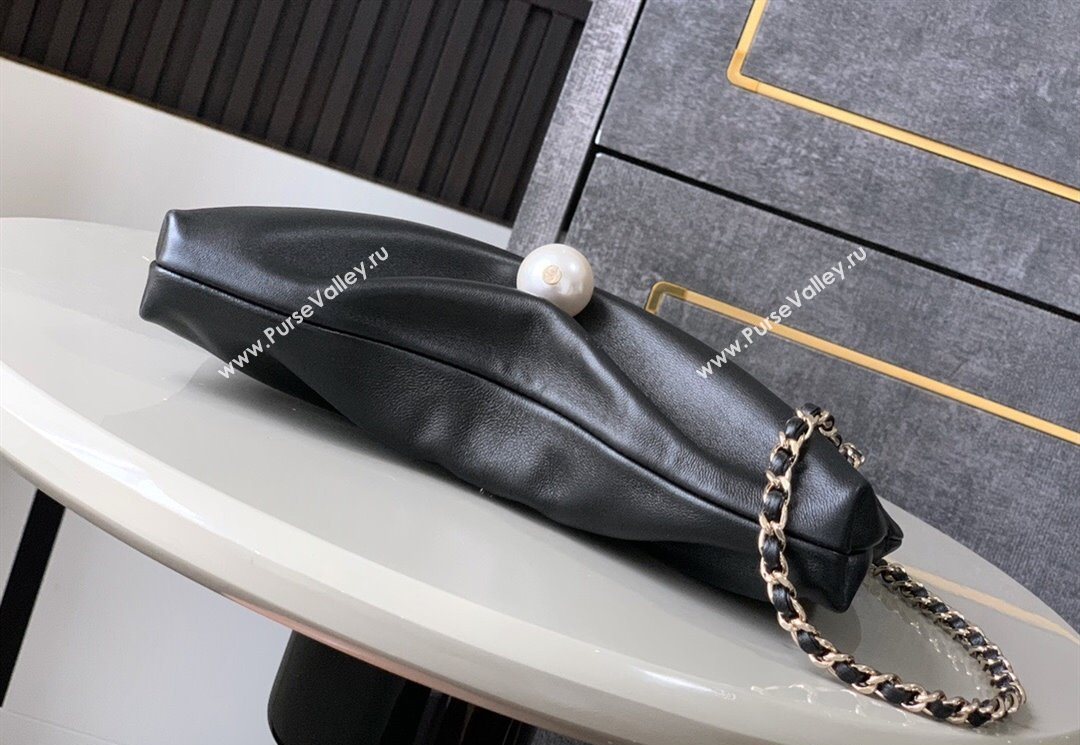 Chanel Shiny Lambskin Clutch with Chain AP4613 Black 2025 (yezi-250526011)