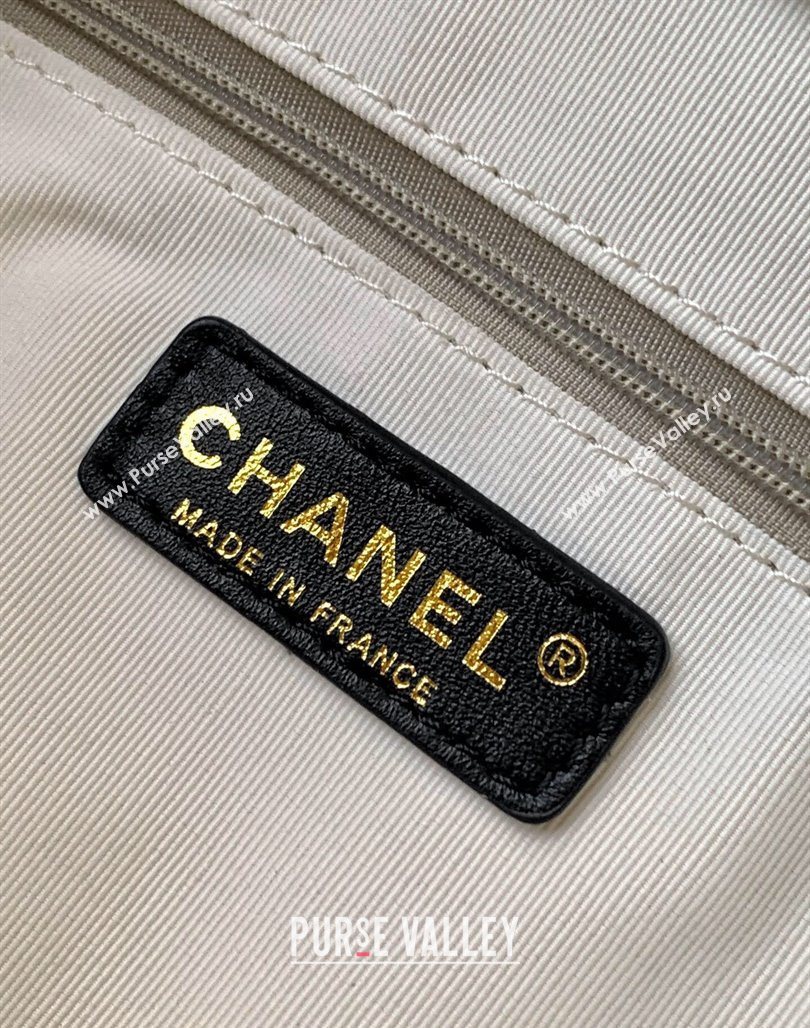 Chanel Crinkled Supple Calfskin Hobo Bag Black 2025 CH052672 (yezi-250526072)