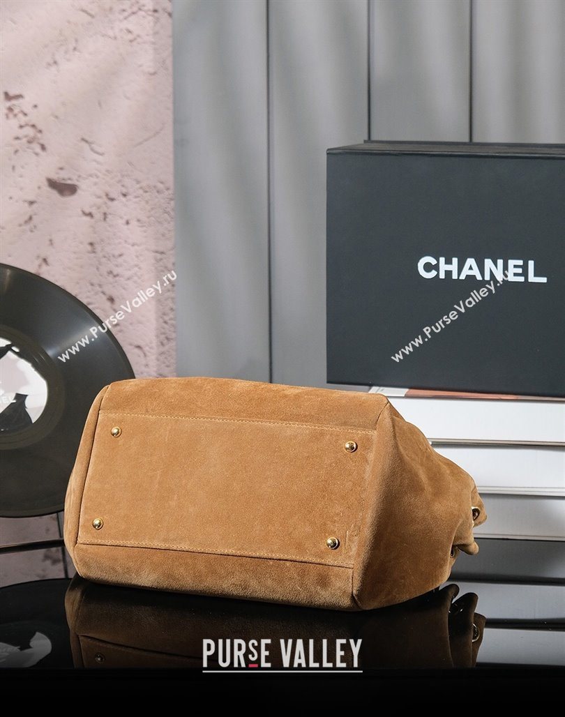 Chanel Brown Suede Flap Bag 2025 CH052673 (yezi-250526074)