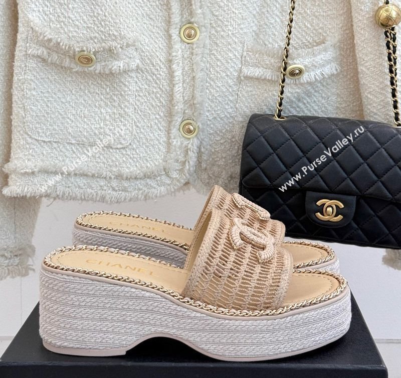 Chanel Crochet Wedge Slides Sandal with Chain Beige2 2025 CH061004 (MD-250610014)