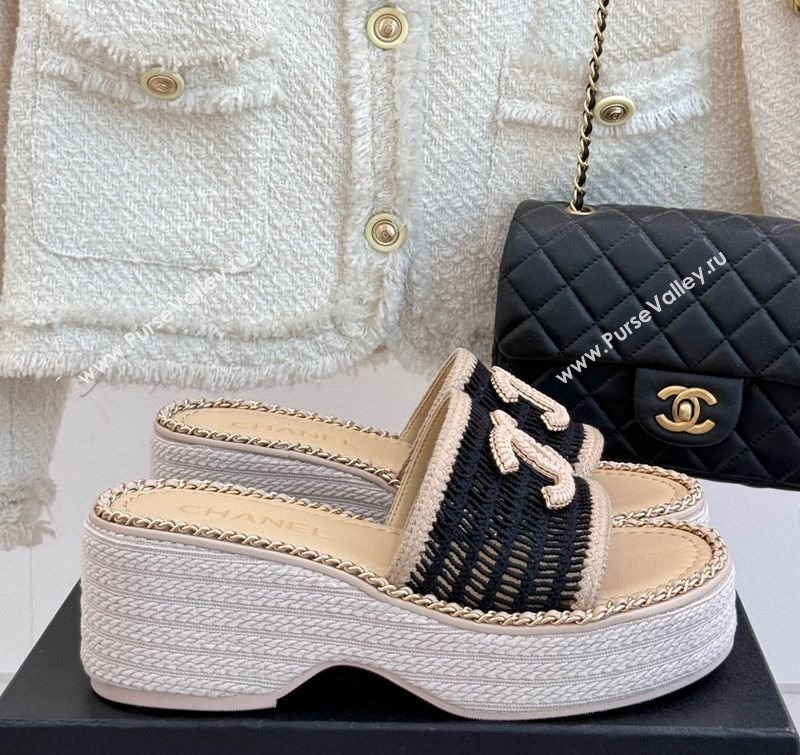 Chanel Crochet Wedge Slides Sandal with Chain Beige/Black 2025 CH061004 (MD-250610013)