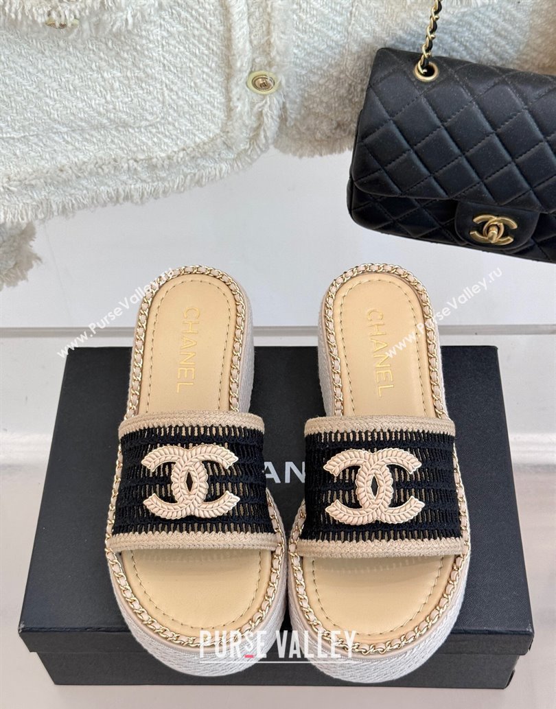 Chanel Crochet Wedge Slides Sandal with Chain Beige/Black 2025 CH061004 (MD-250610013)