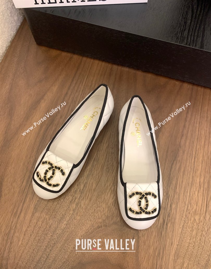 Chanel Quilted Lambskin Loafers with Chain CC Foldover White 2025 CH061023 (MD-250610136)