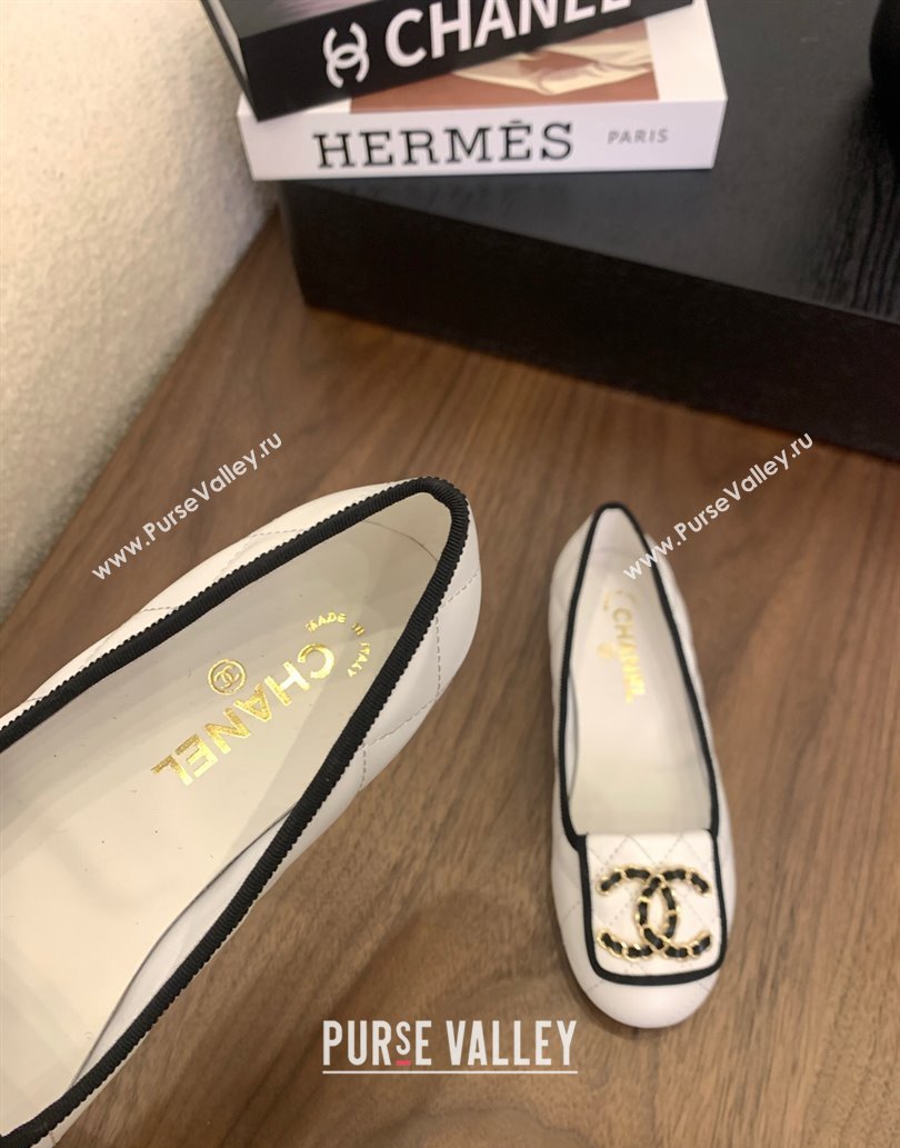 Chanel Quilted Lambskin Loafers with Chain CC Foldover White 2025 CH061023 (MD-250610136)