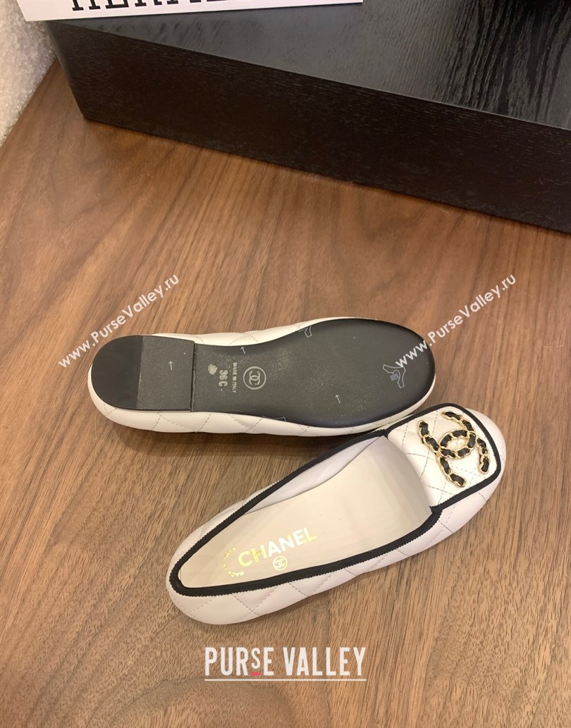 Chanel Quilted Lambskin Loafers with Chain CC Foldover White 2025 CH061023 (MD-250610136)