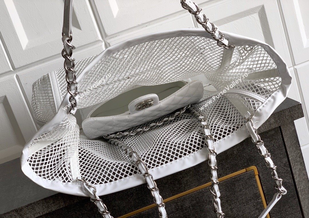 Chanel Large Mesh Patent Calfskin Shopping Bag White 2025 CH052603 (yezi-250702084)