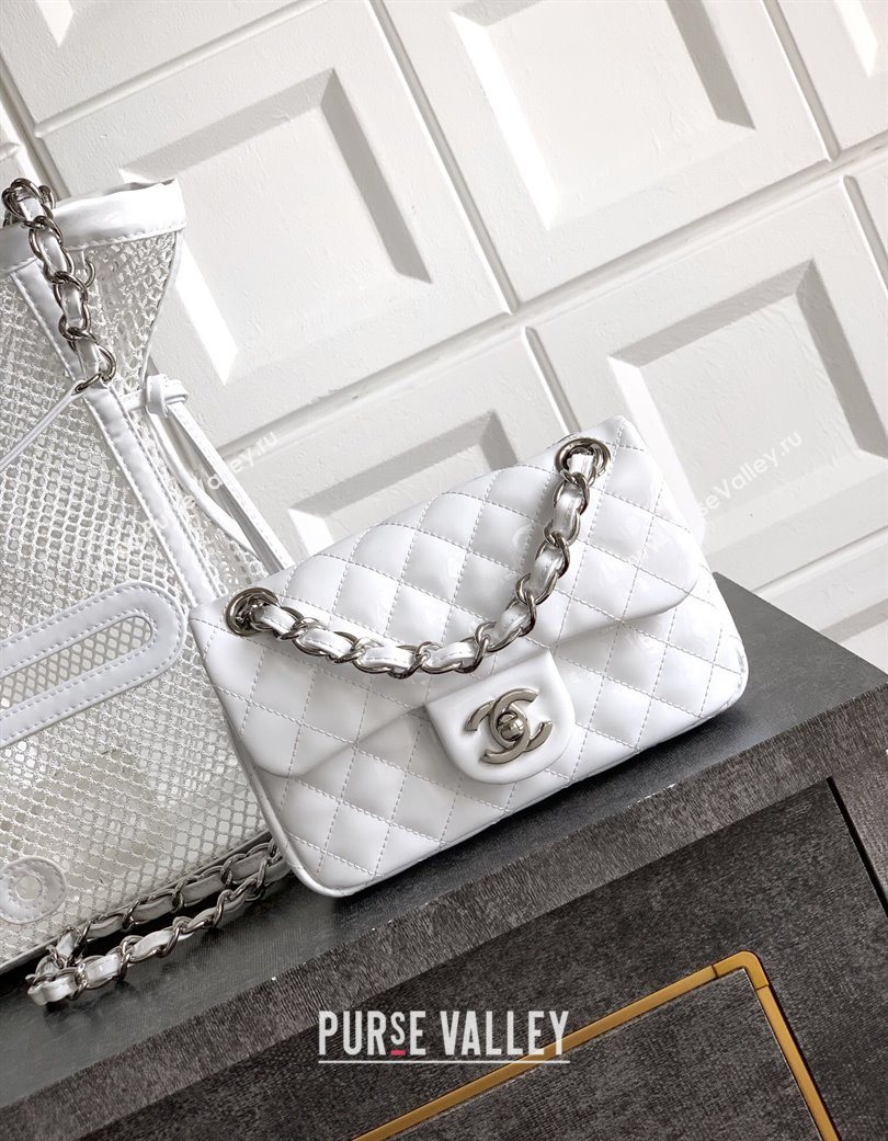 Chanel Medium Mesh Patent Calfskin Shopping Bag White 2025 CH052603 (yezi-250702085)