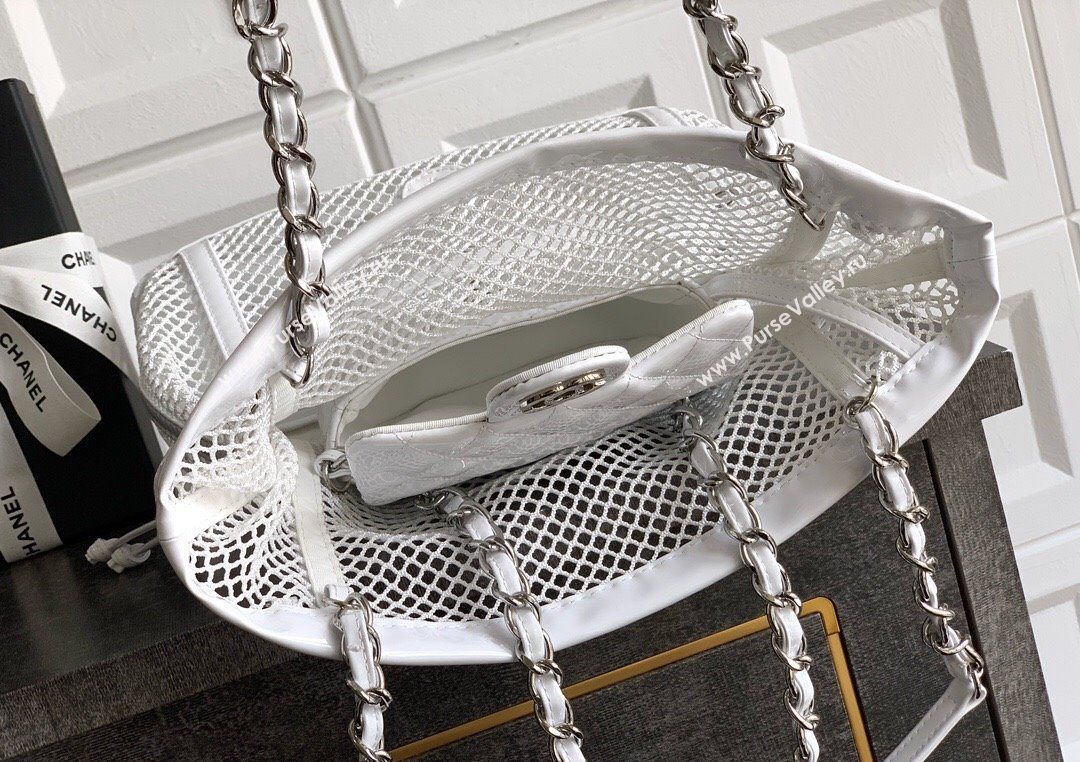 Chanel Small Mesh Patent Calfskin Shopping Bag White 2025 CH052603 (yezi-250702086)