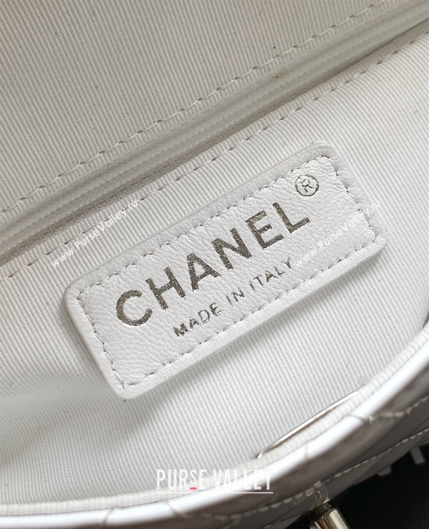 Chanel Small Mesh Patent Calfskin Shopping Bag White 2025 CH052603 (yezi-250702086)