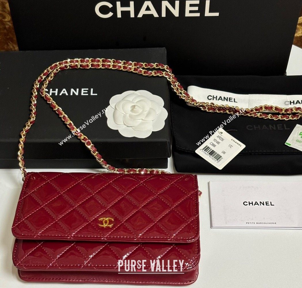 Chanel Patent Calfskin Classic Wallet on Chain WOC Red/Gold 2025 AP0250 (yezi-250703086)