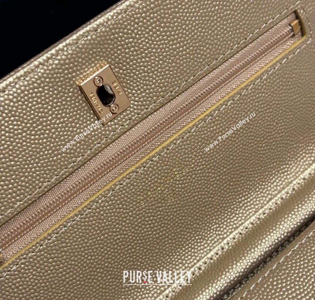 Chanel Grained Shiny Calfskin Classic Wallet on Chain WOC Gold-Tone 2025 AP4241 (yezi-250703089)