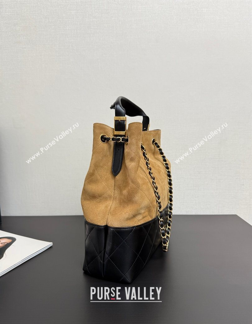 Chanel Suede Lambskin Small Shopping Bag Beige/Black 2025 99485 (yezi-250703005)