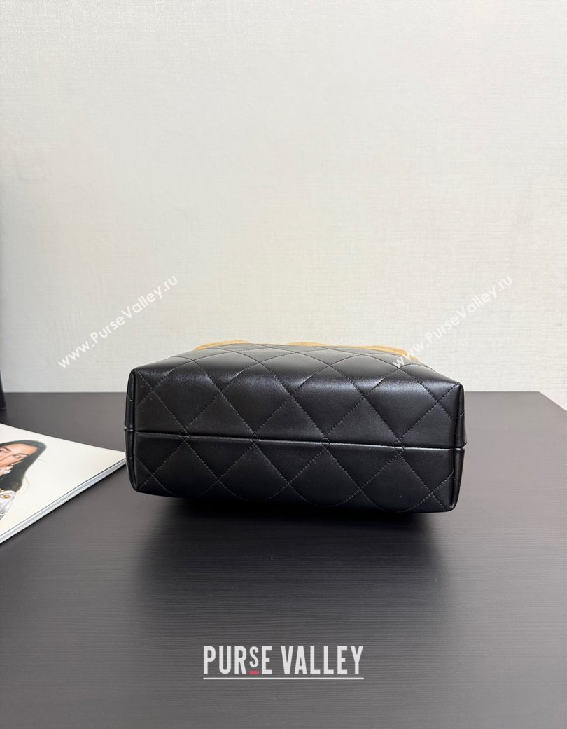 Chanel Suede Lambskin Small Shopping Bag Beige/Black 2025 99485 (yezi-250703005)