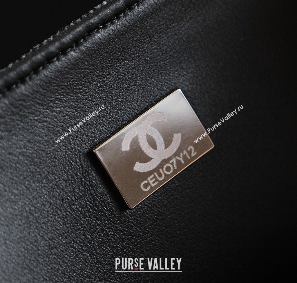 Chanel Printed Denim Classic Medium Flap Bag Black 2025 A01112 0703 (yezi-250703038)