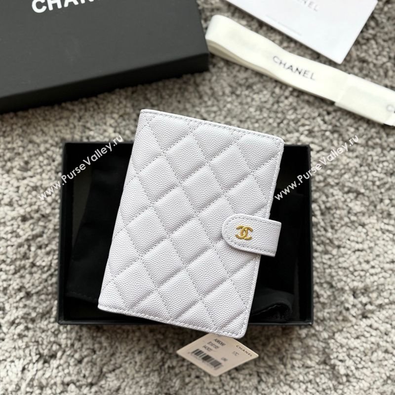 Chanel Grained Calfskin Passport Cover Light Grey 2025 A3658 (yezi-250702061)