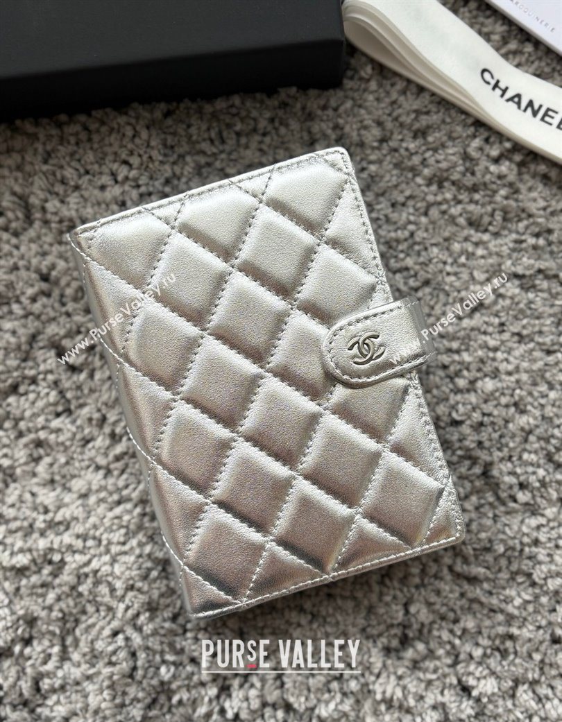 Chanel Lambskin Passport Cover Silver-Tone 2025 A3658 (yezi-250702063)