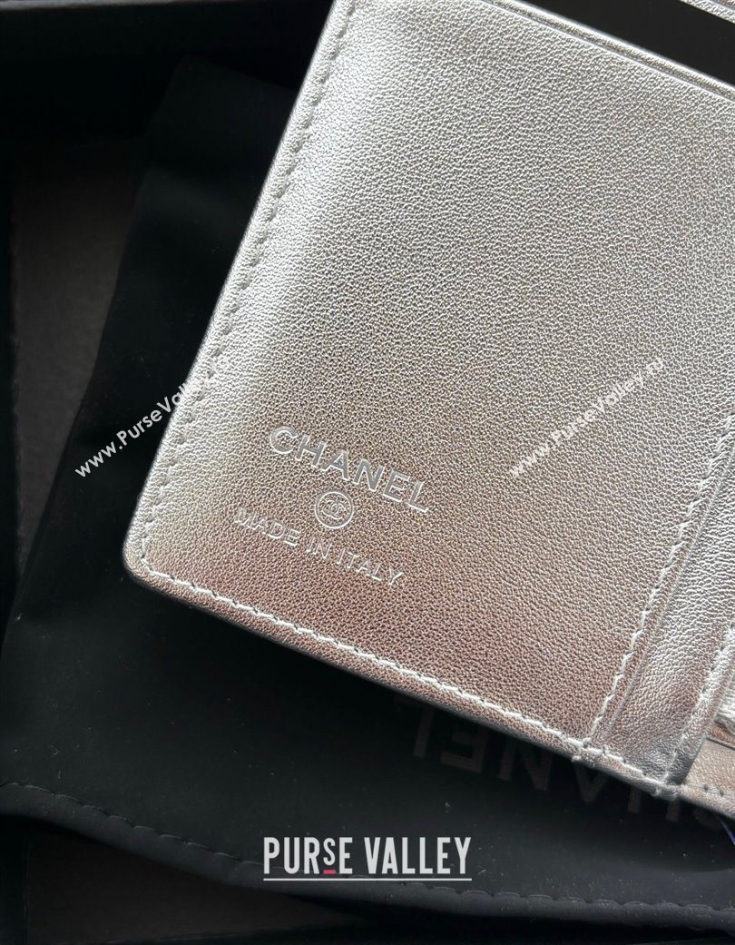 Chanel Lambskin Passport Cover Silver-Tone 2025 A3658 (yezi-250702063)