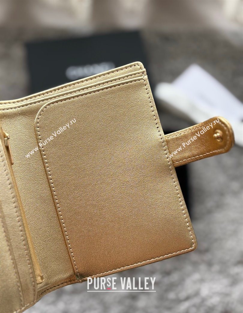 Chanel Lambskin Passport Cover Gold-Tone 2025 A3658 (yezi-250702064)