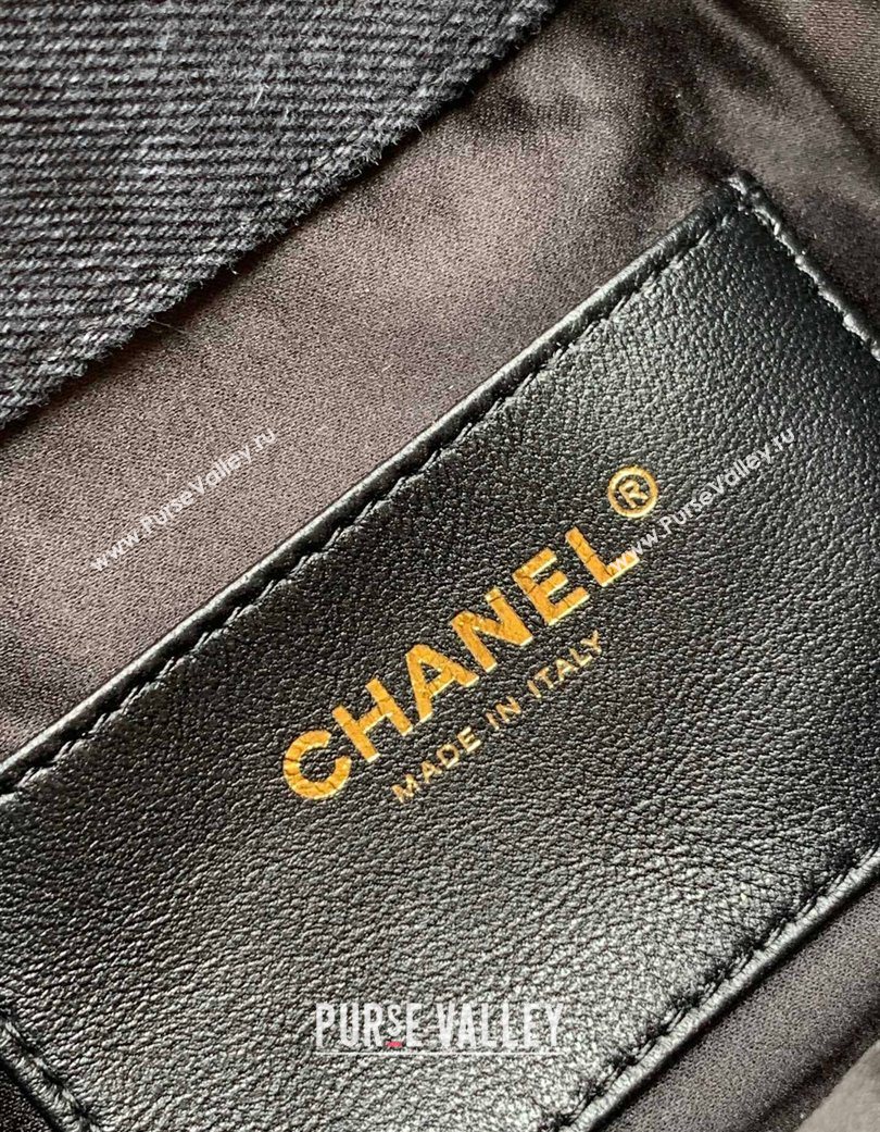 Chanel 25 Mini Hobo Handbag in Denim Grey 2025 AS5631 (yezi-250702078)